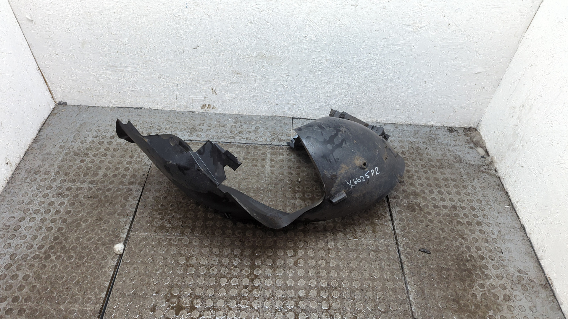 Локер передний правый