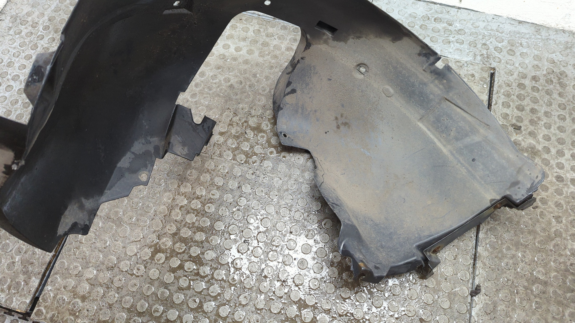 Локер передний правый