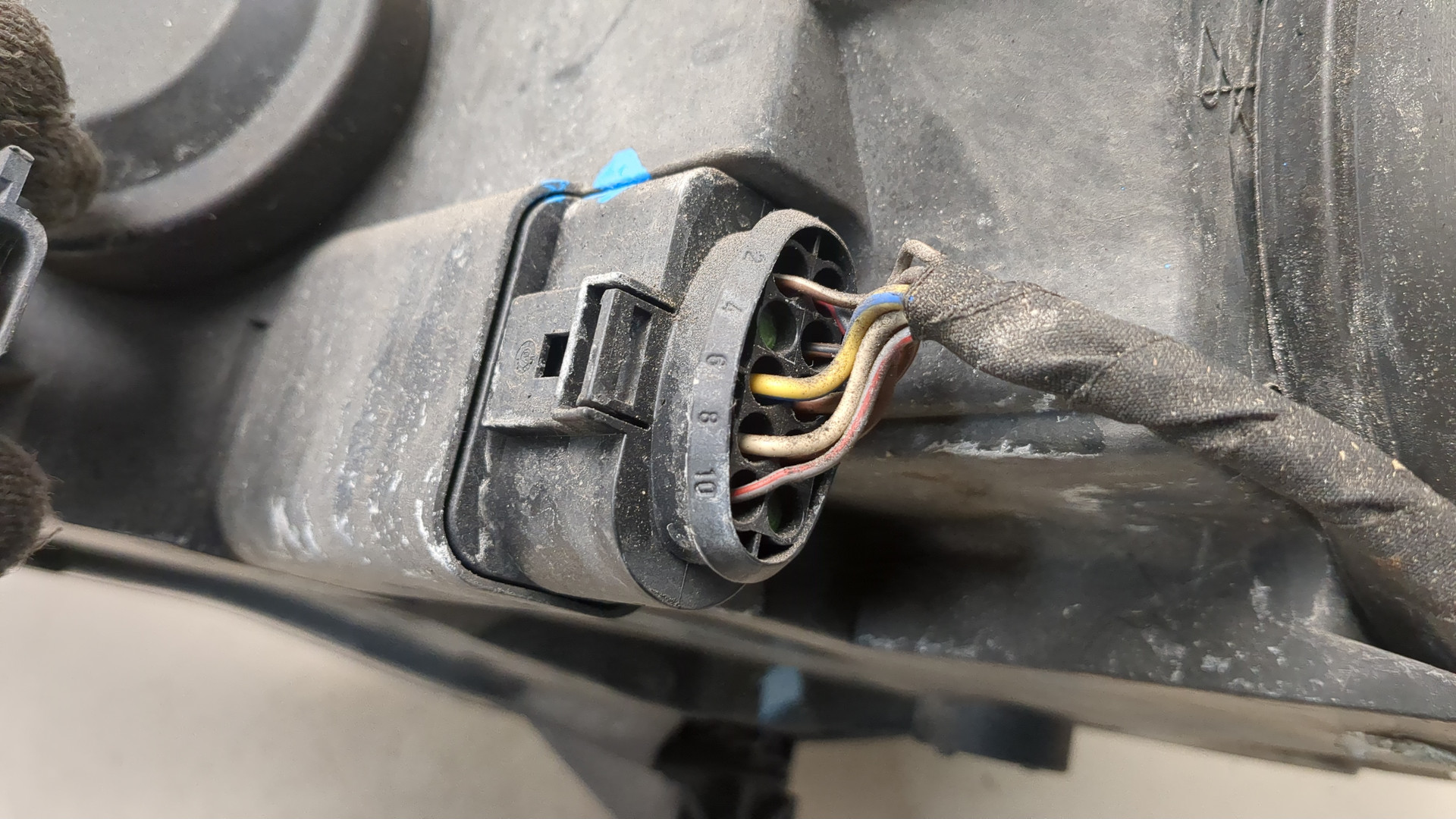 Фара правая