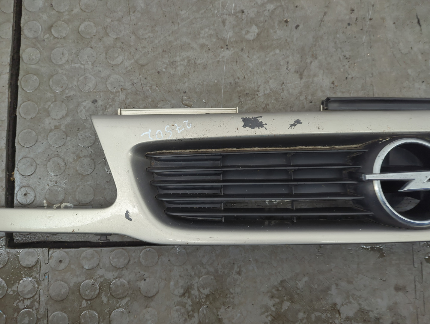 Решетка радиатора