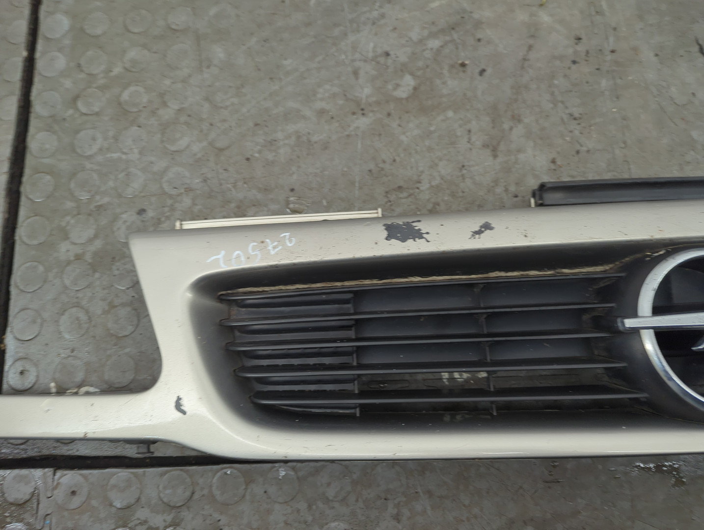 Решетка радиатора