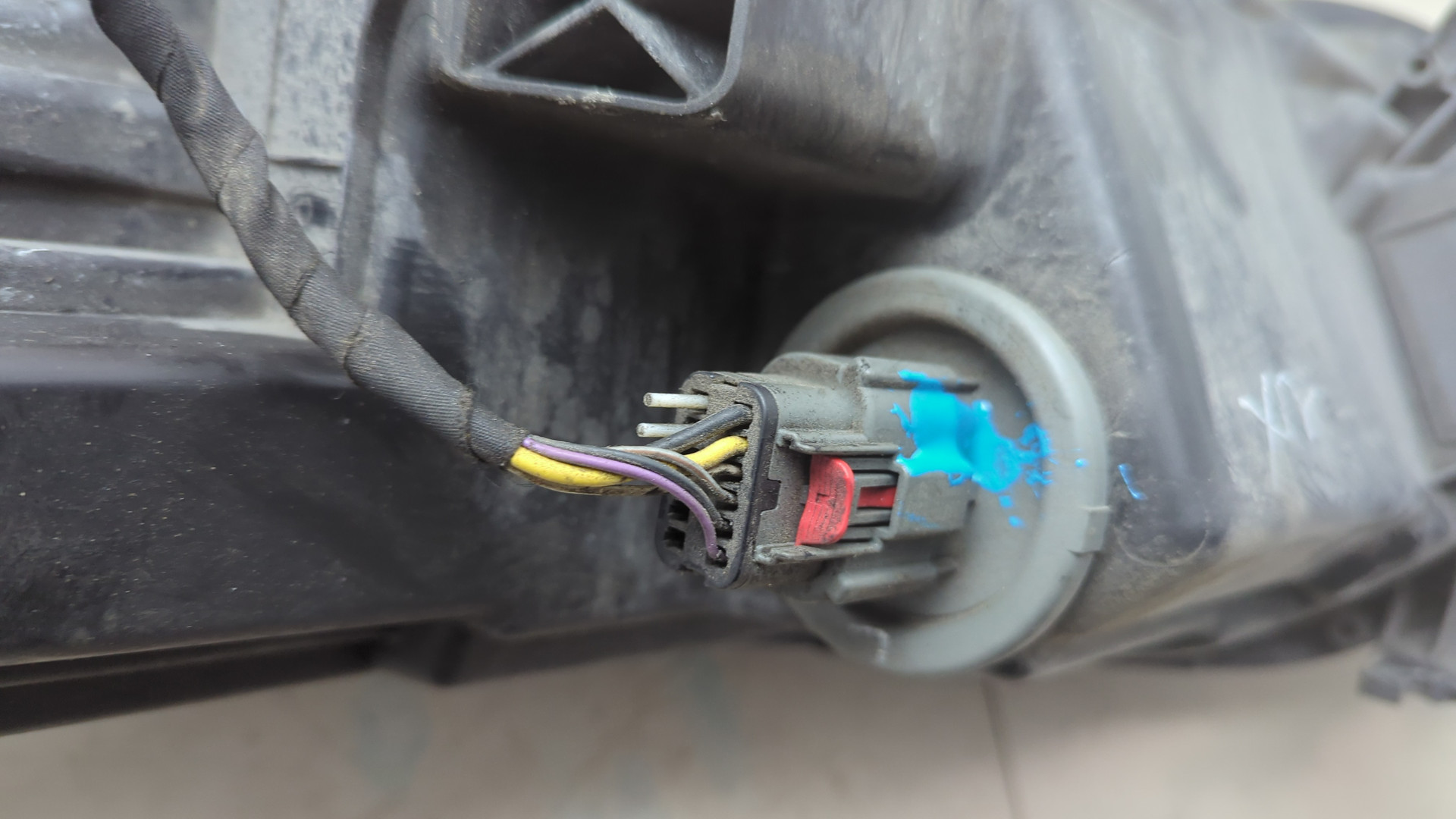 Фара правая