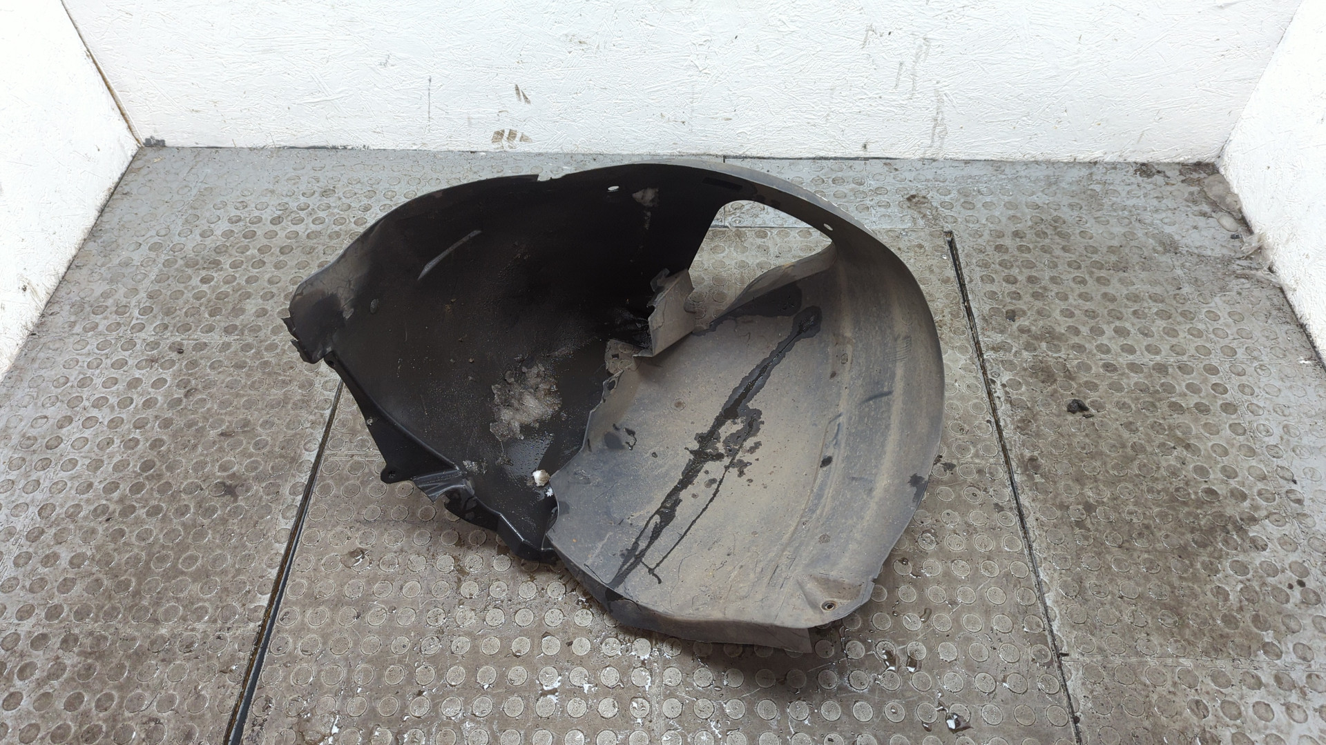 Локер передний левый