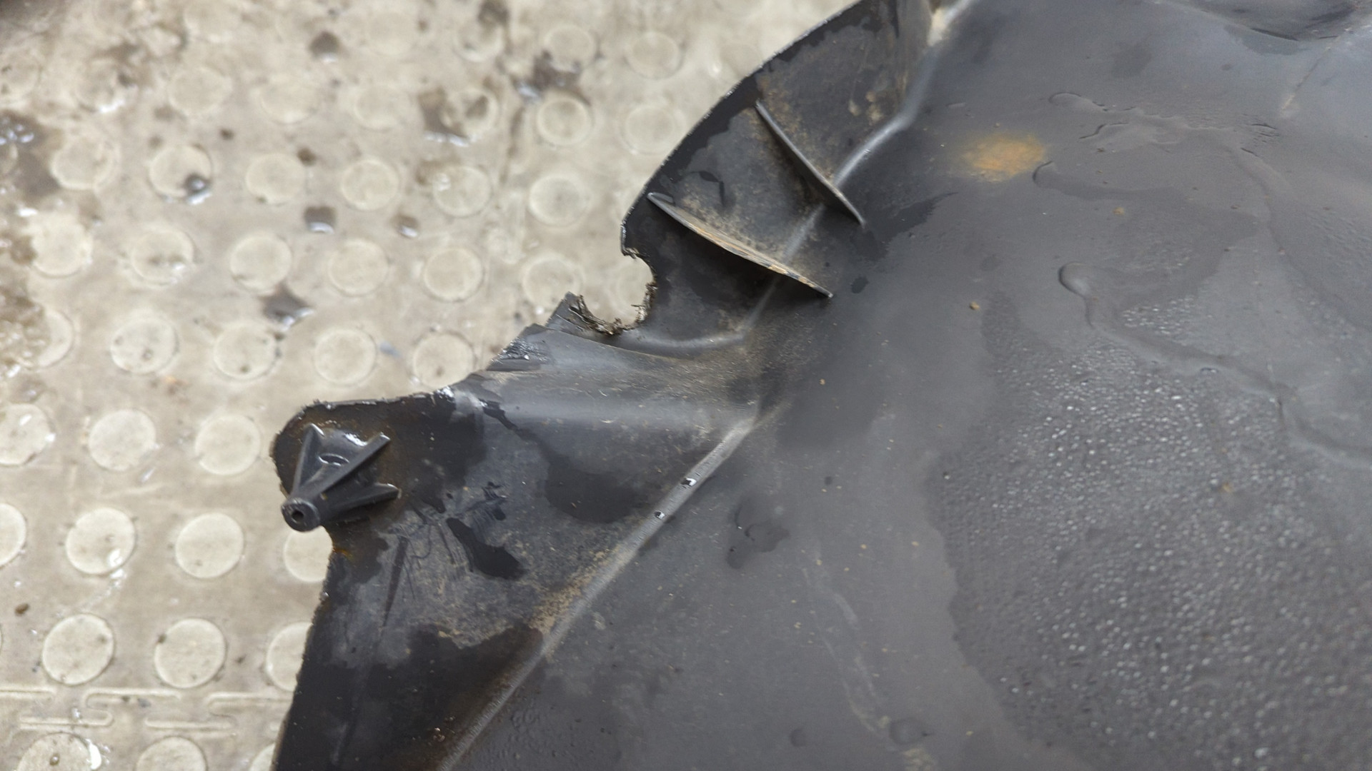 Локер передний левый