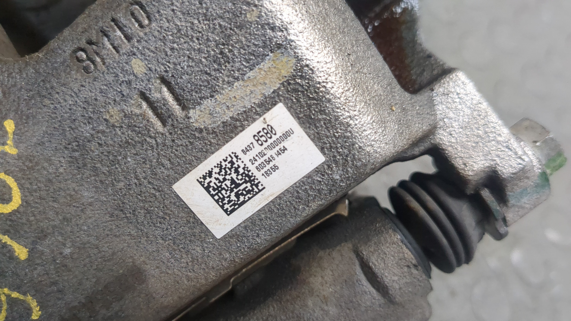 Суппорт передний левый