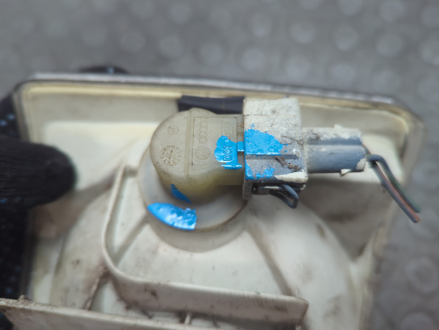 Повторитель на крыло правый