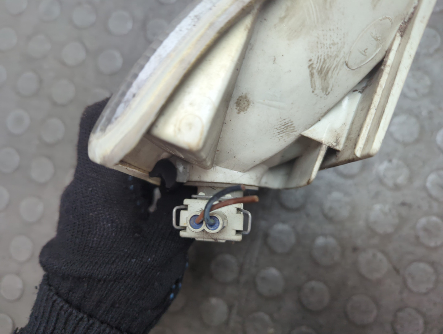 Повторитель на крыло правый