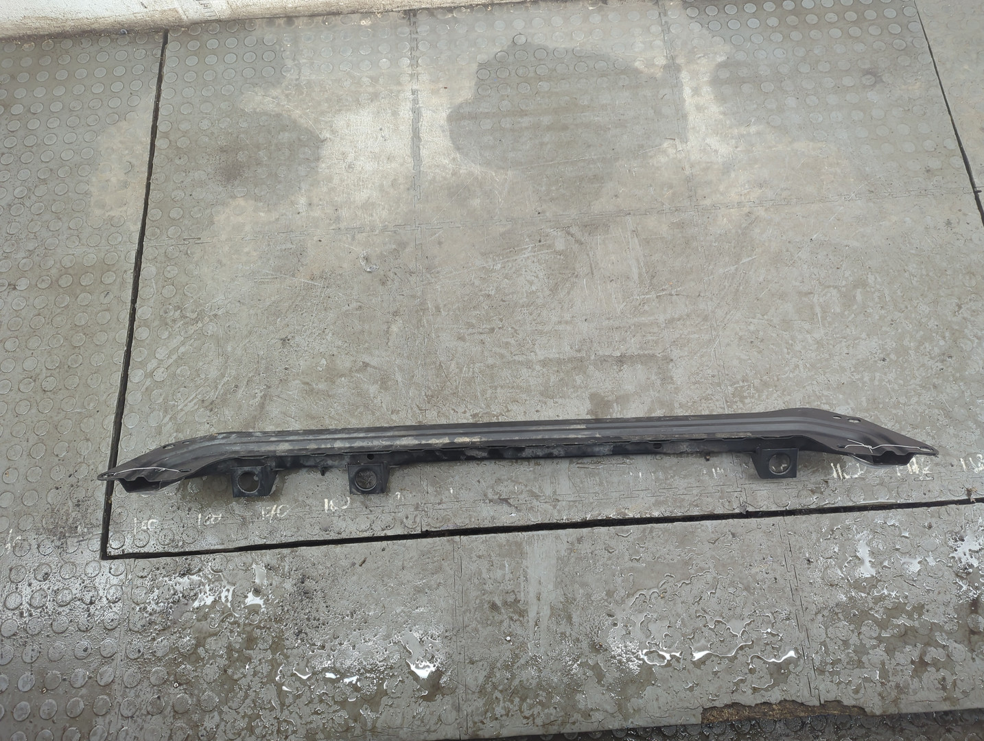 Балка подрадиаторная