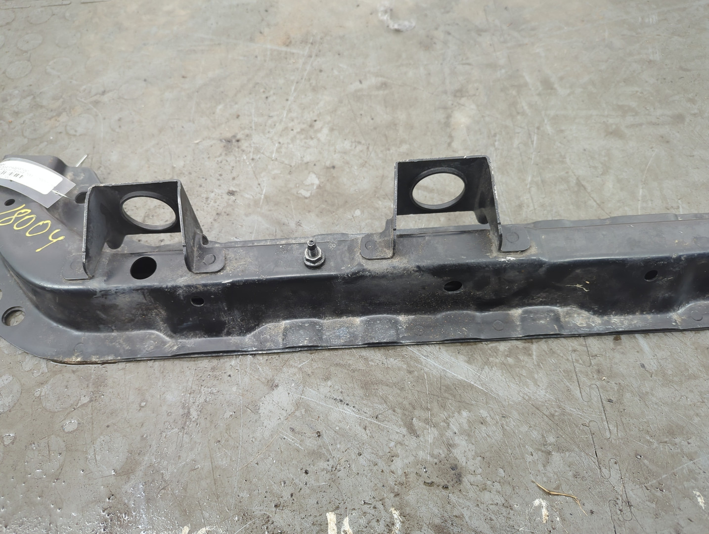 Балка подрадиаторная