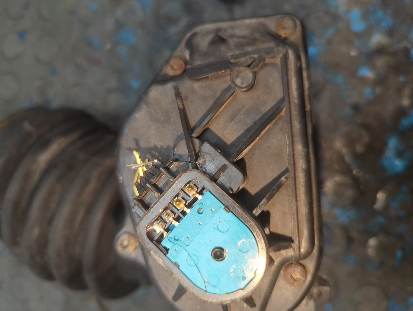 Заслонка дроссельная электрическая