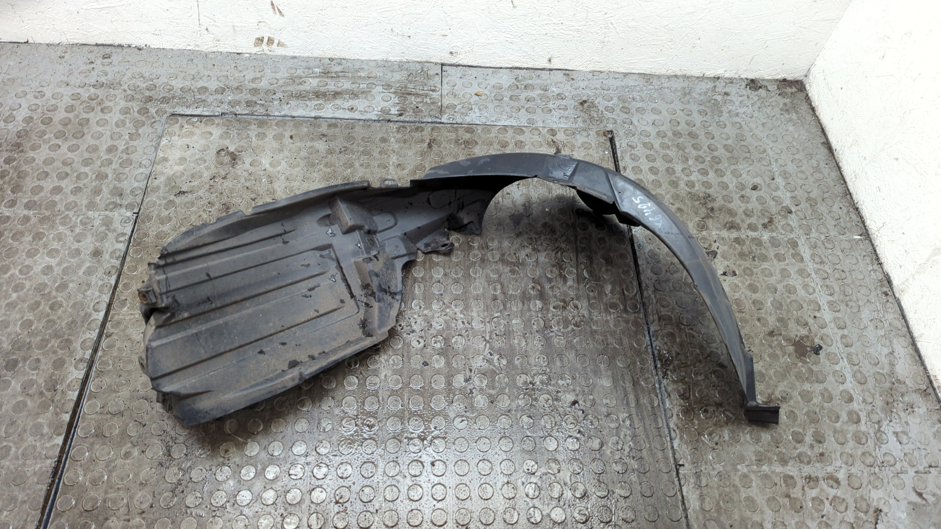 Локер передний левый