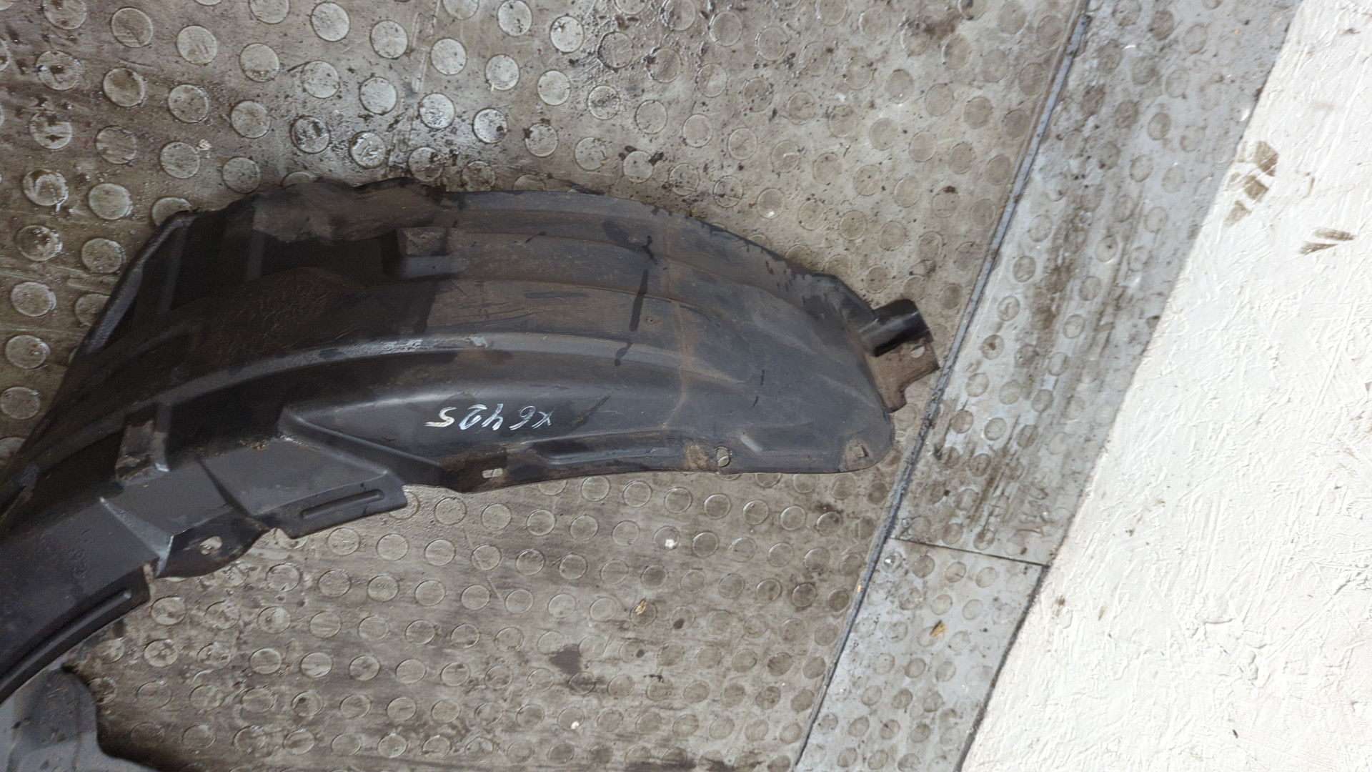 Локер передний левый