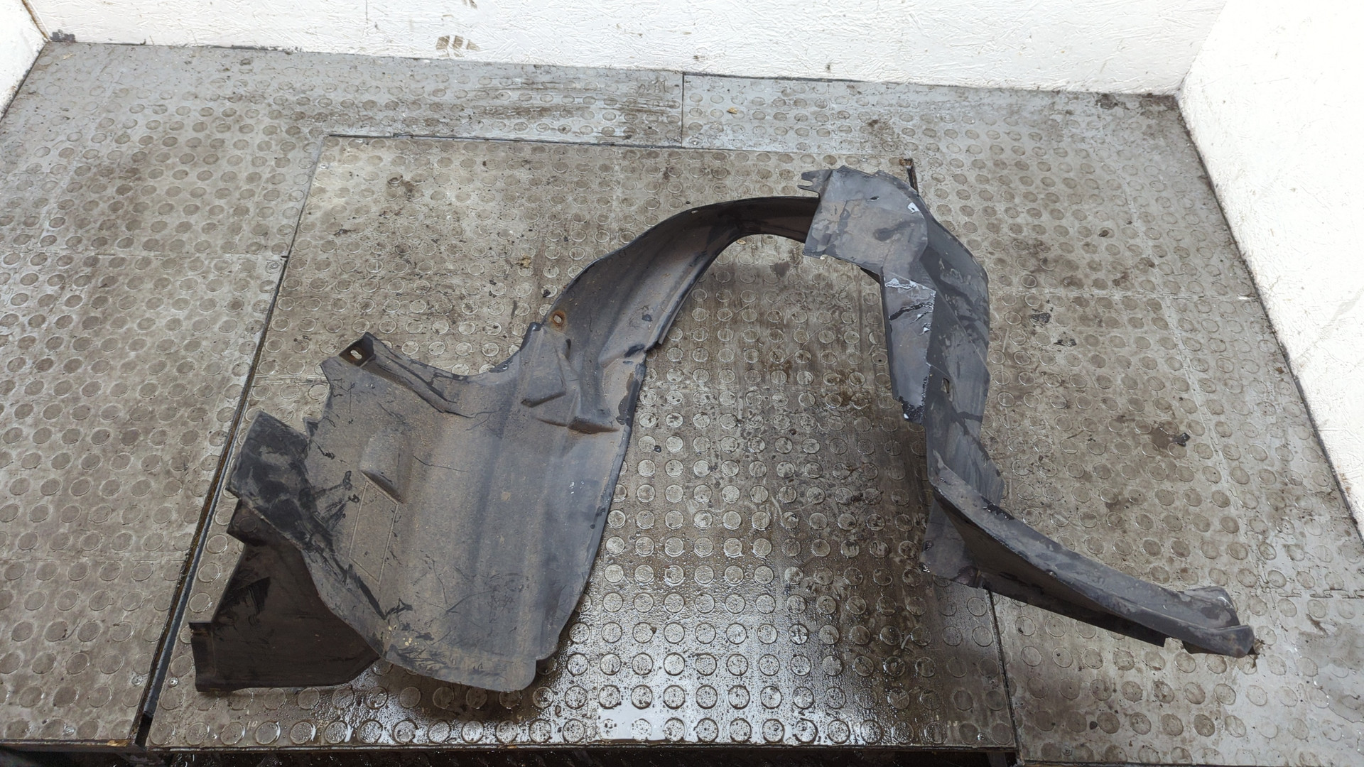 Локер передний правый