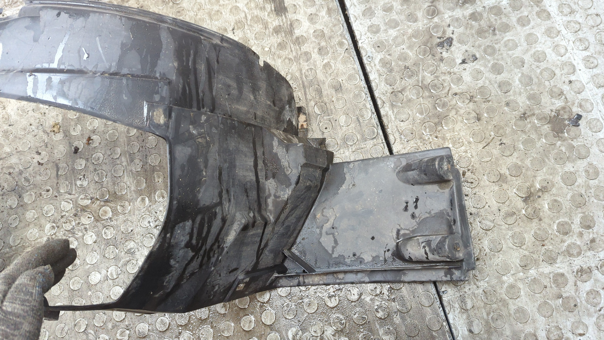 Локер передний правый