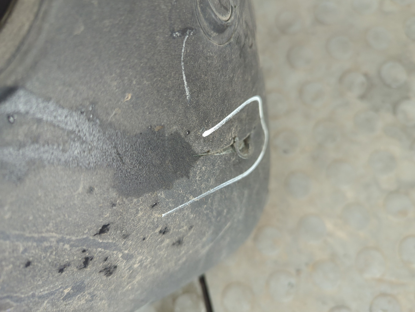 Бампер передний