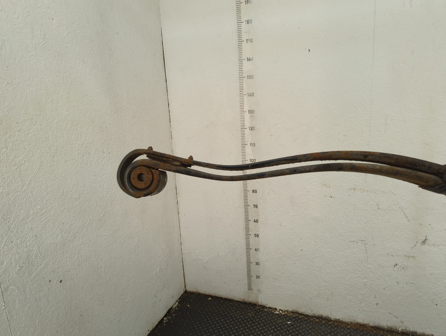 Рессора передняя