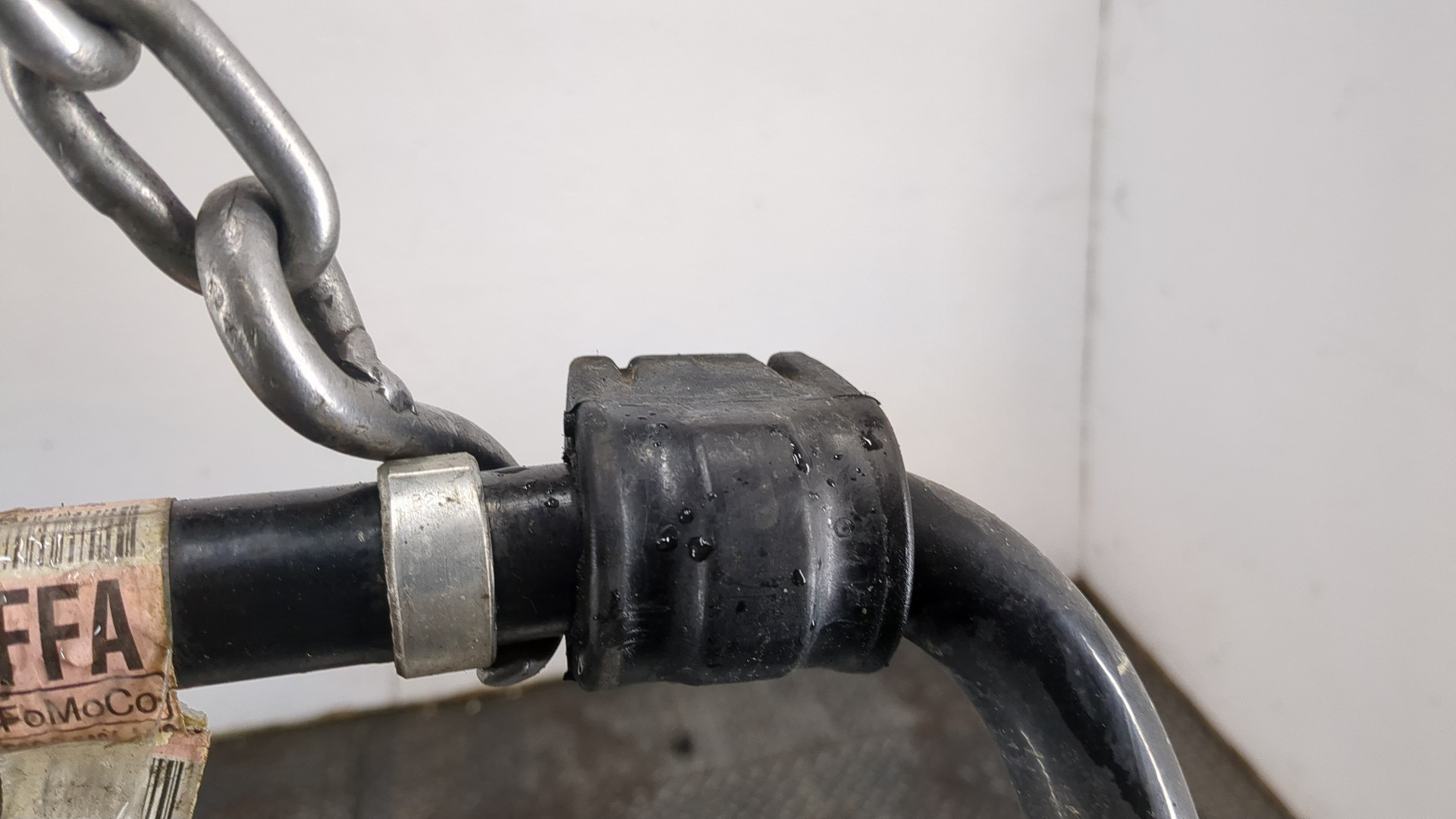 Стабилизатор передний