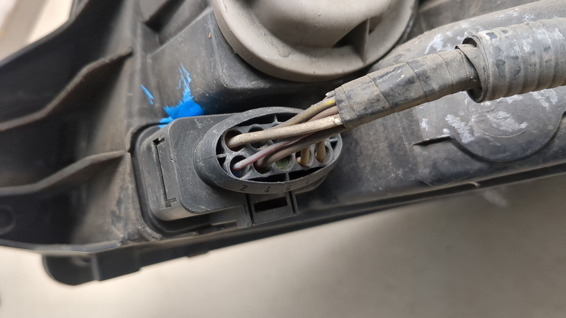 Фара правая