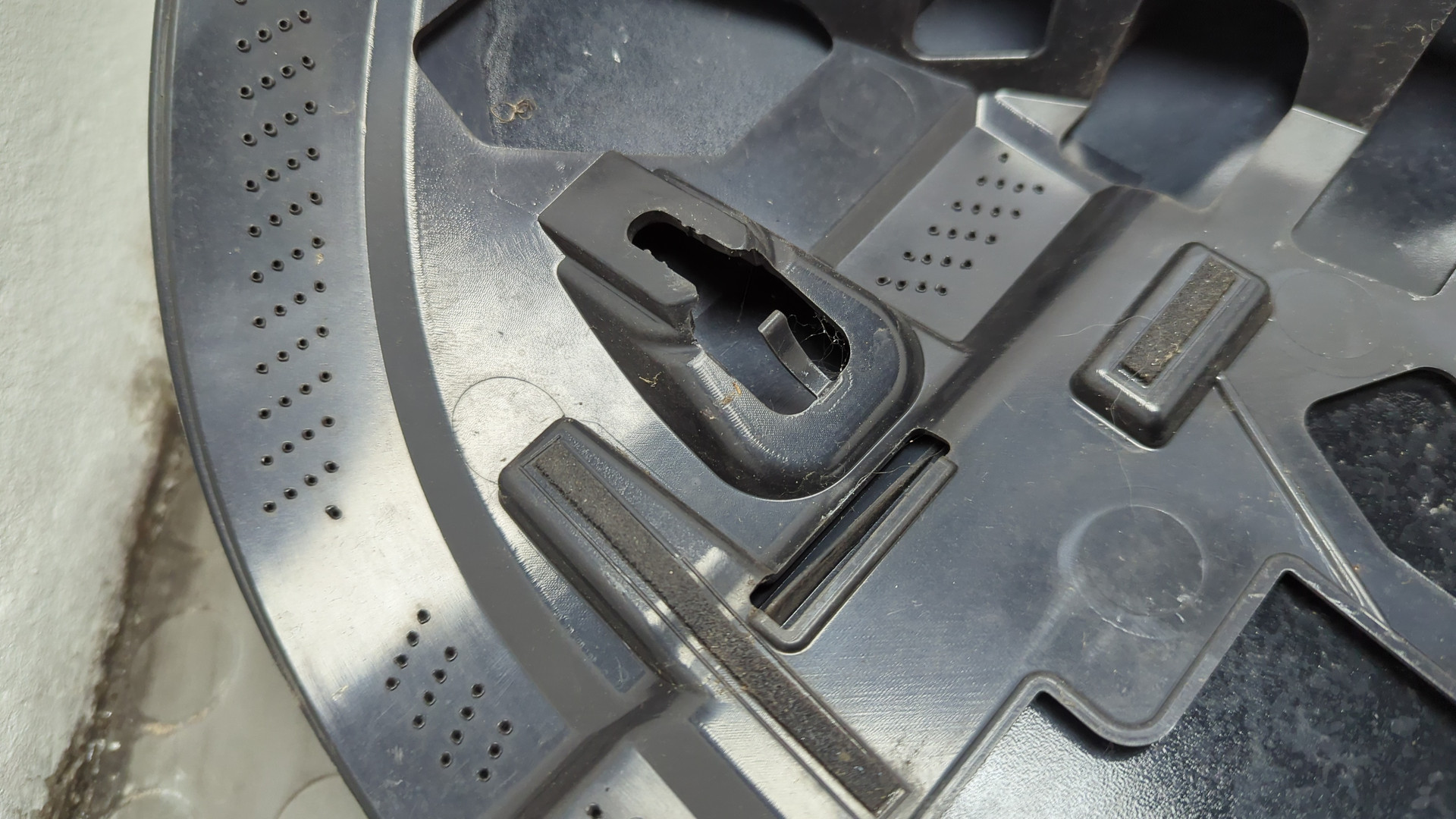 Спойлер переднего бампера