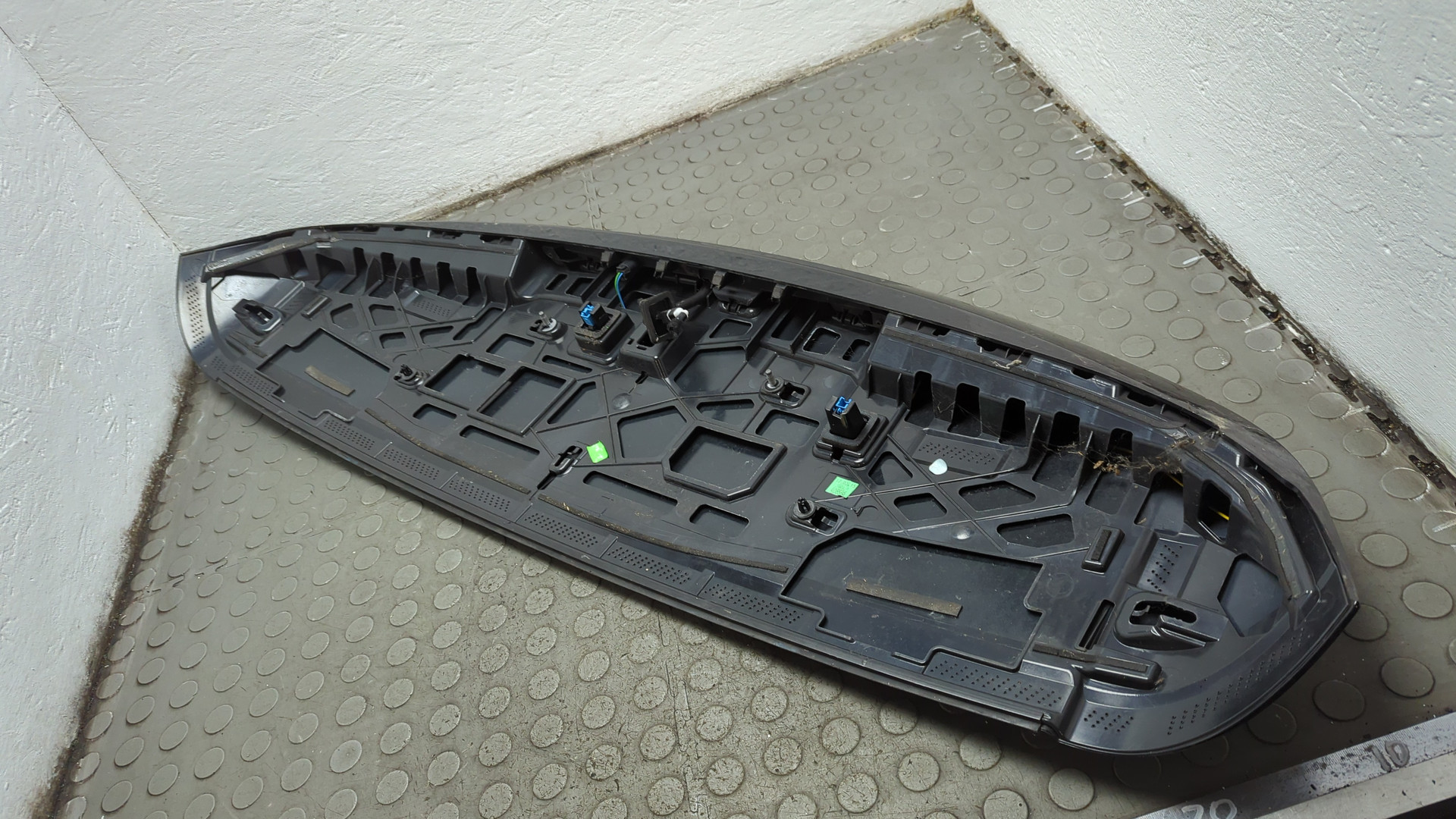 Спойлер переднего бампера