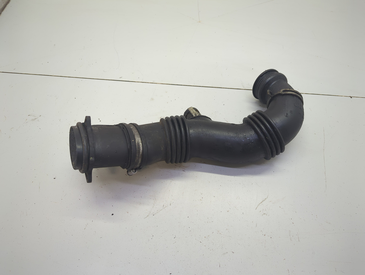 Патрубок воздушного фильтра