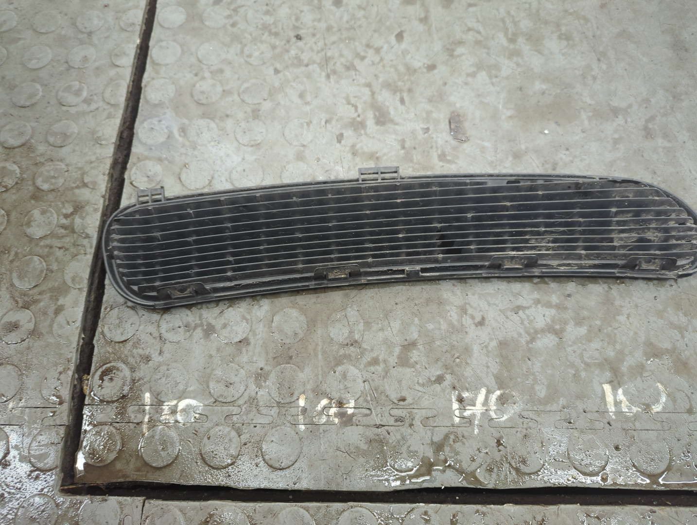 Решетка стеклоочистителей (Жабо)