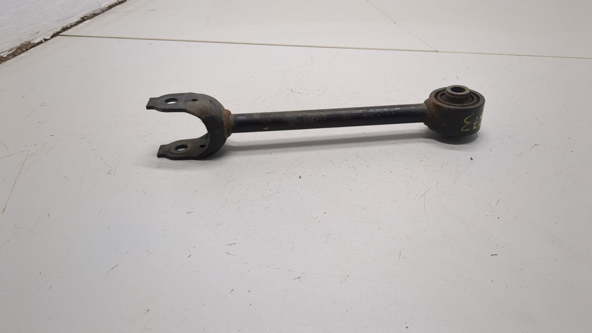 Рычаг задний