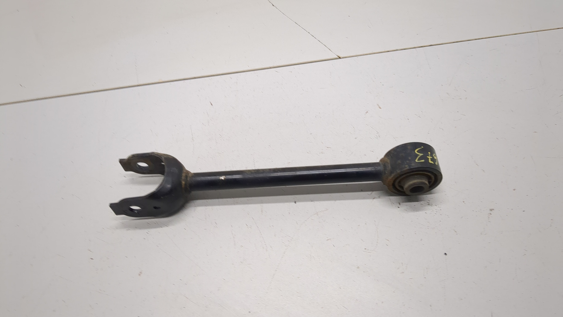 Рычаг задний