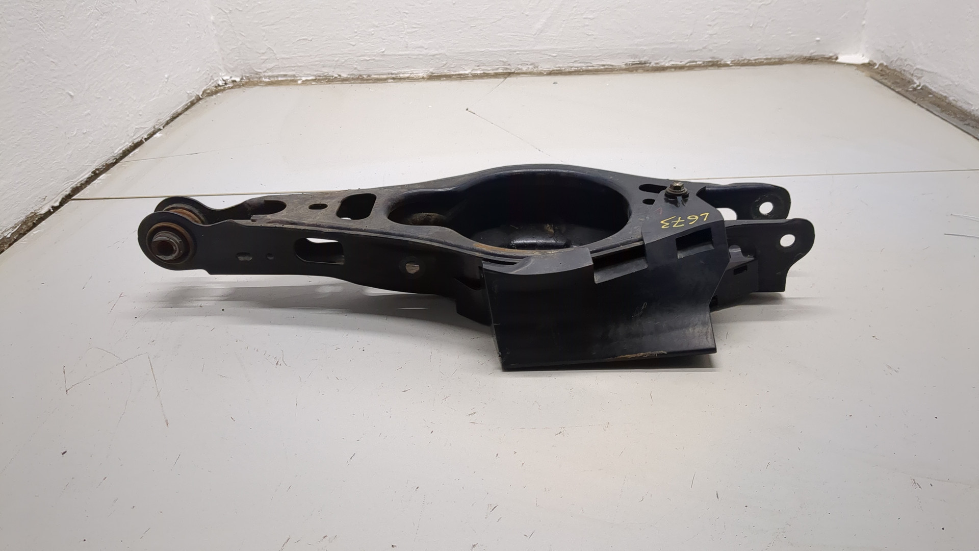 Рычаг задний