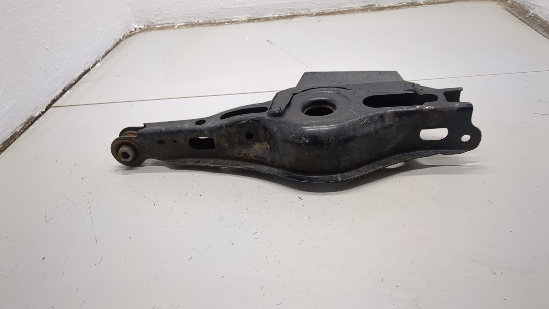 Рычаг задний