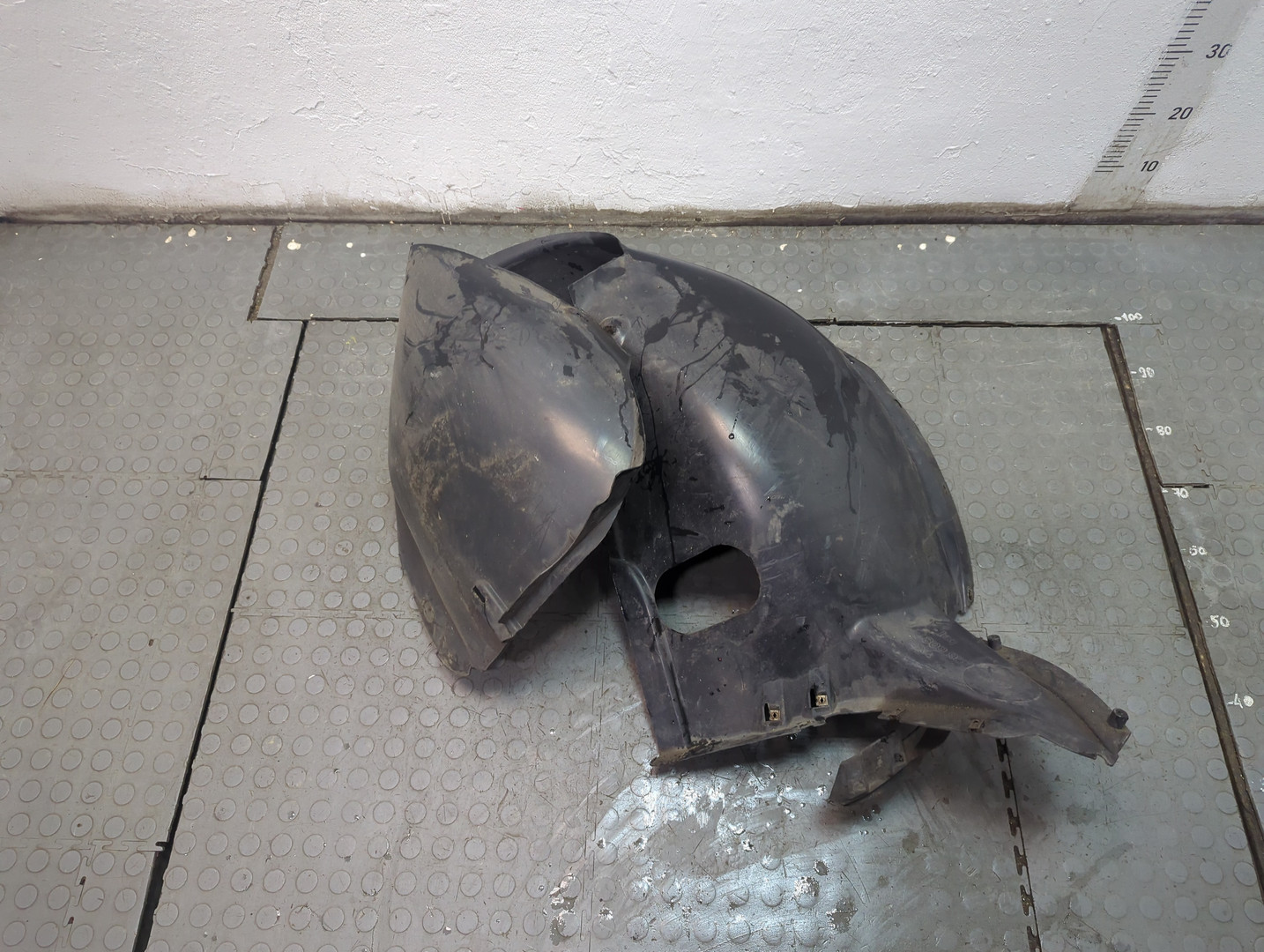 Локер передний левый