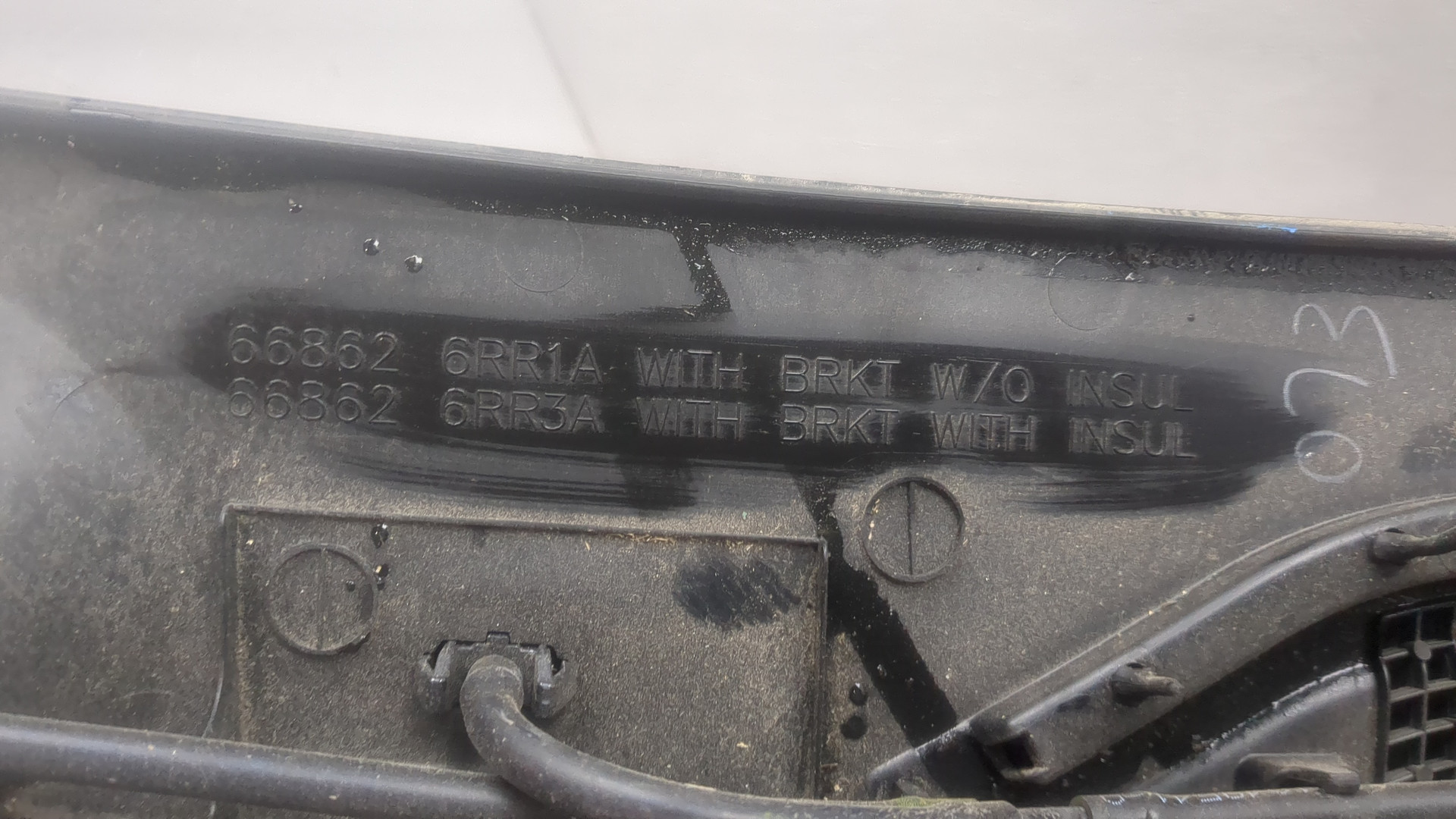 Решетка стеклоочистителей (Жабо)