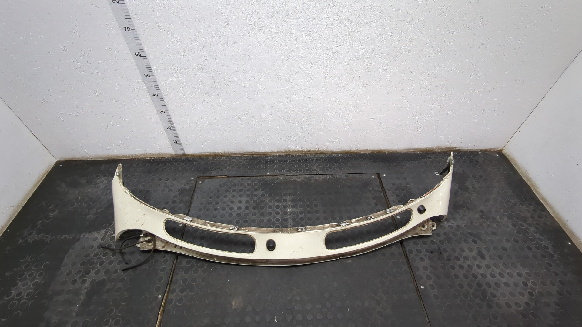 Решетка стеклоочистителей (Жабо)