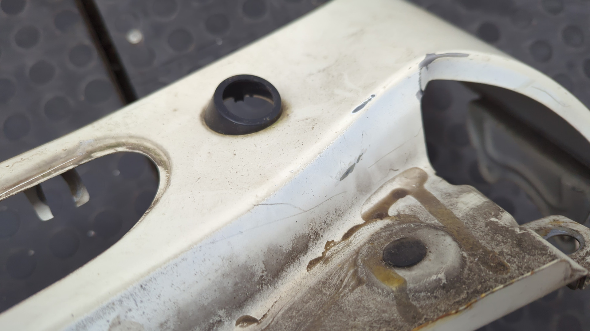 Решетка стеклоочистителей (Жабо)