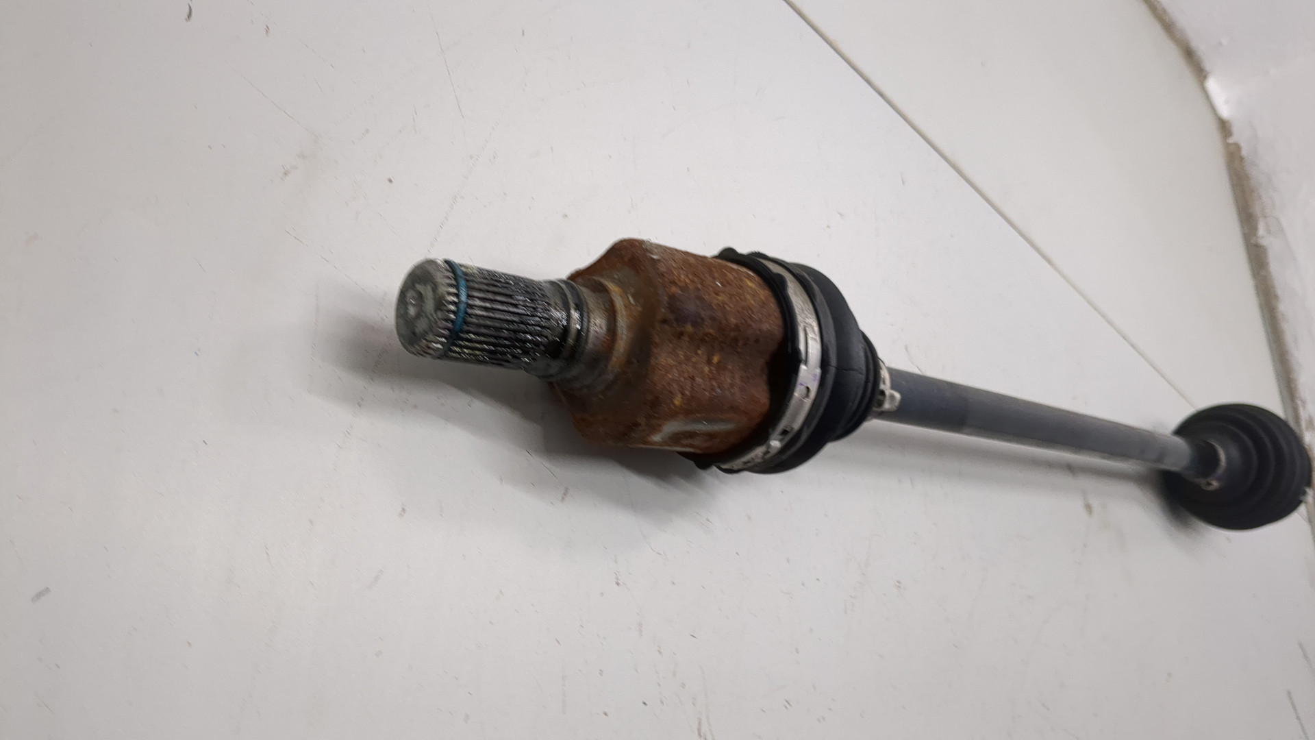 Полуось задняя правая