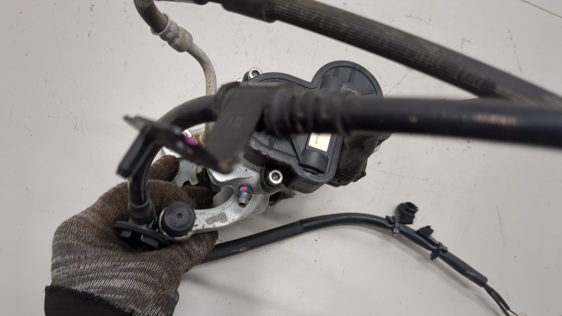 Суппорт задний правый