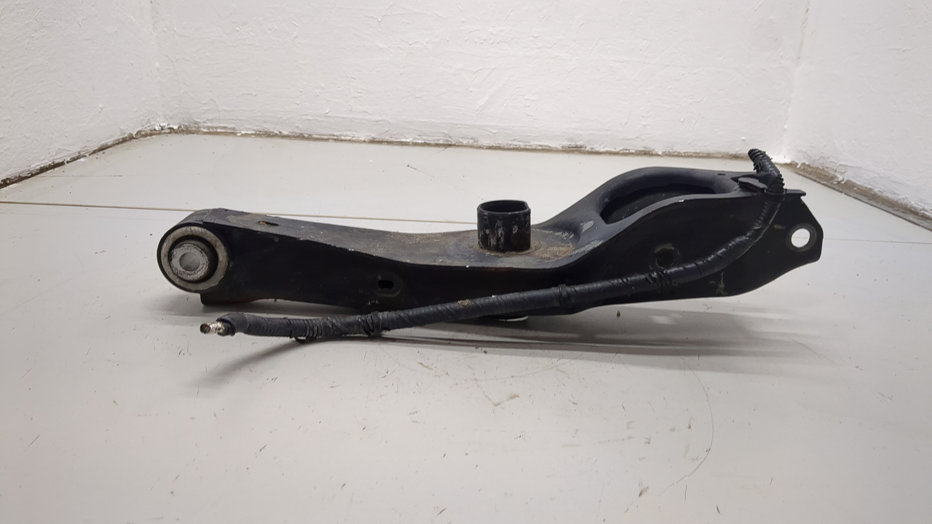 Рычаг задний