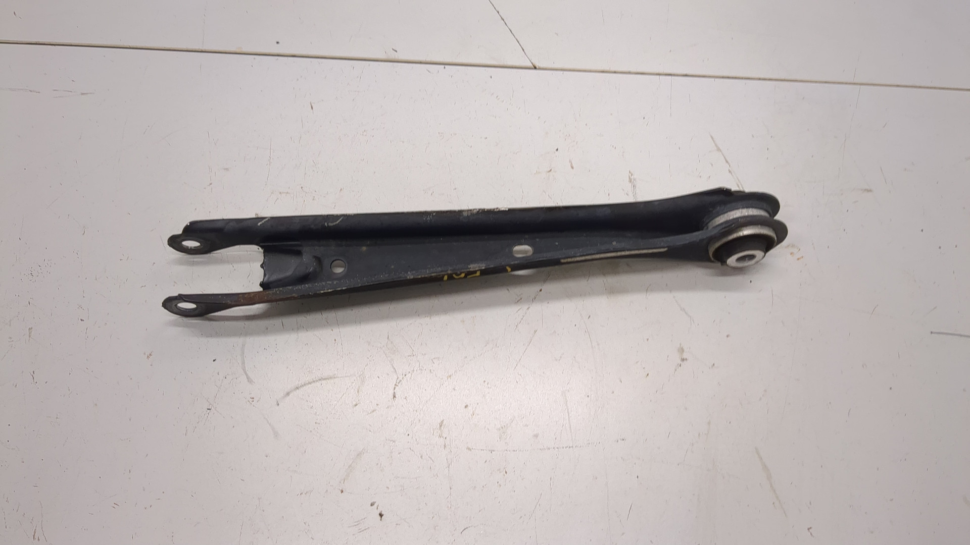 Рычаг задний