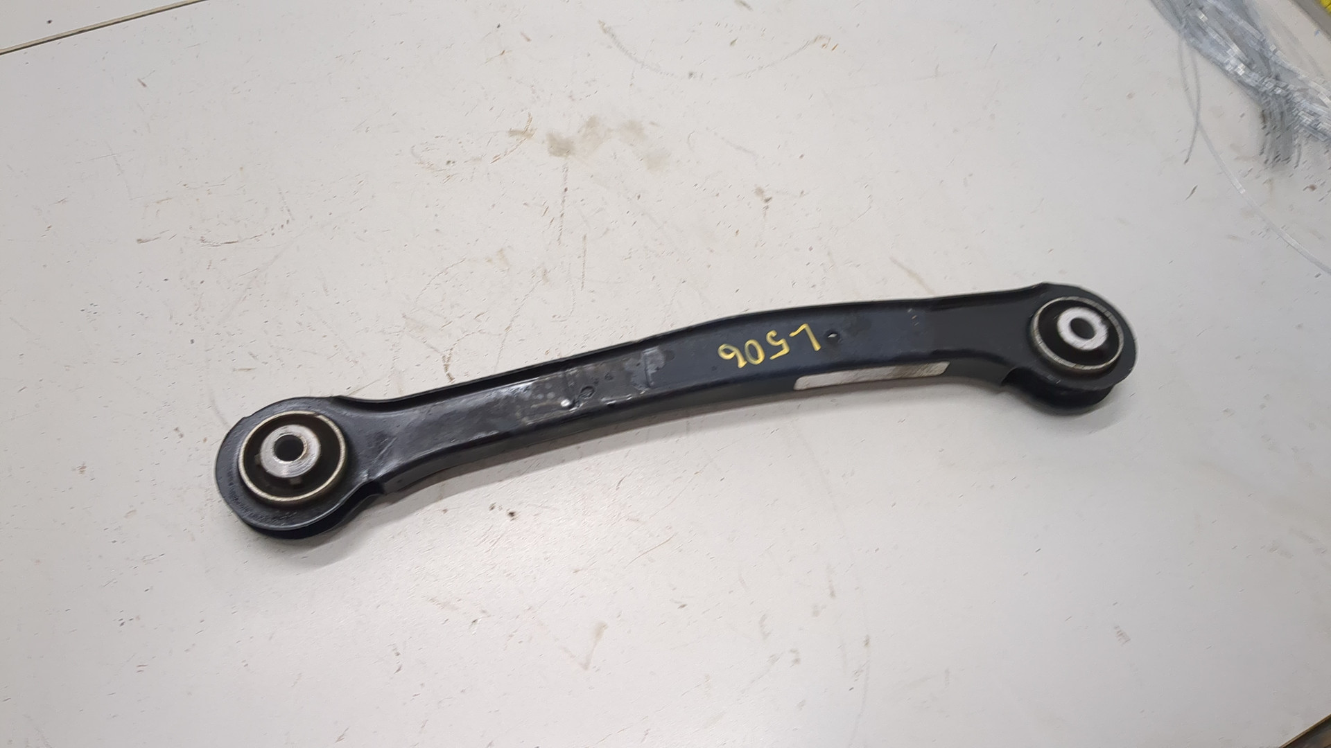 Рычаг задний