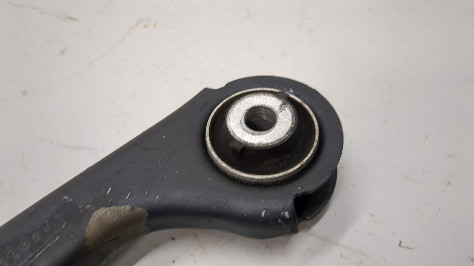 Рычаг задний