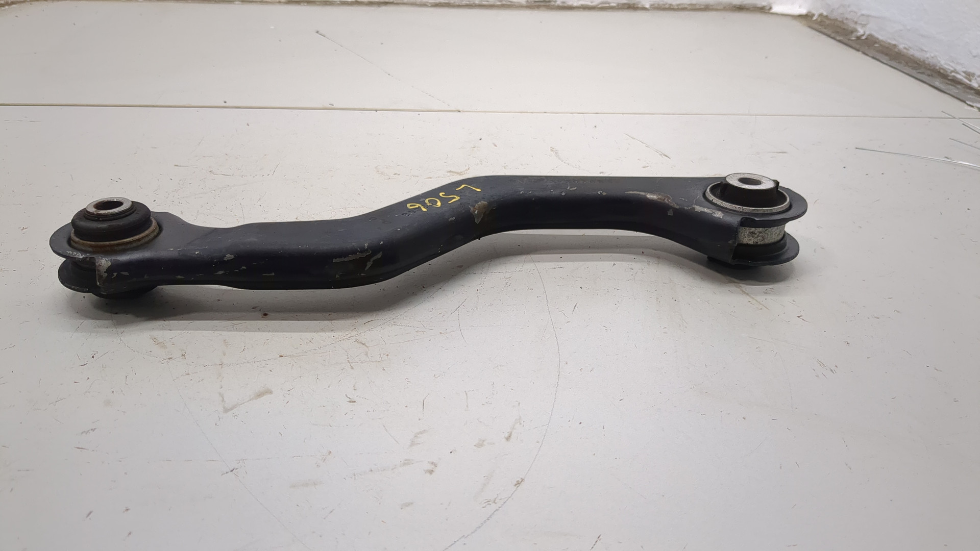 Рычаг задний