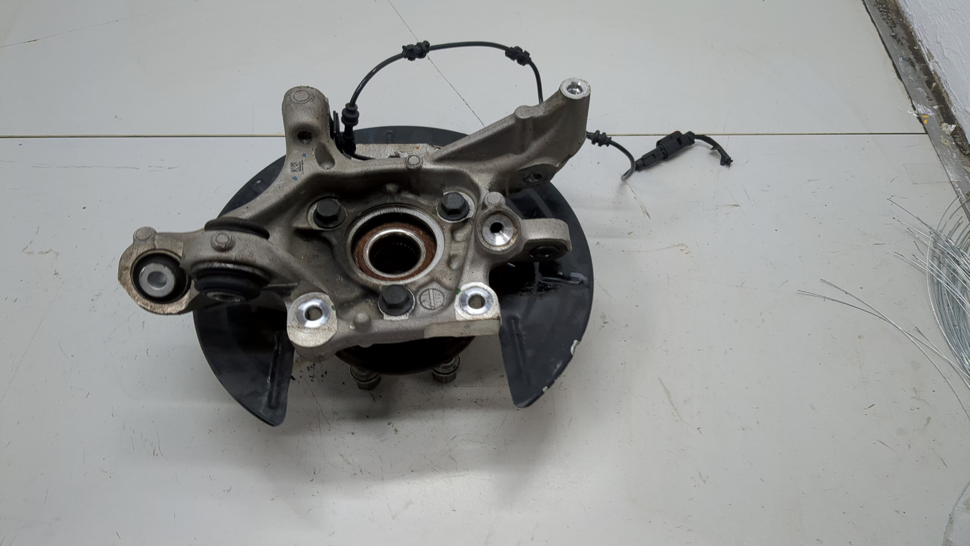 Кулак поворотный задний правый