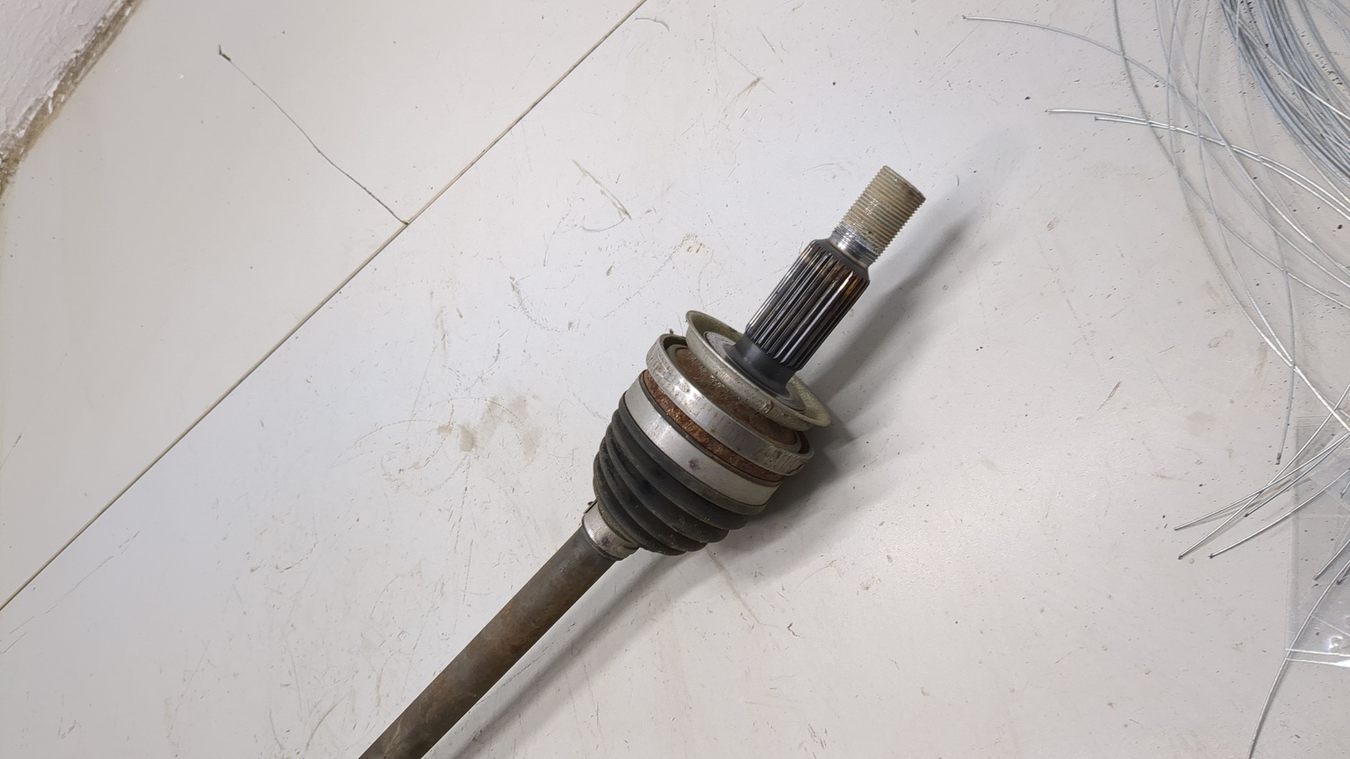 Полуось задняя правая