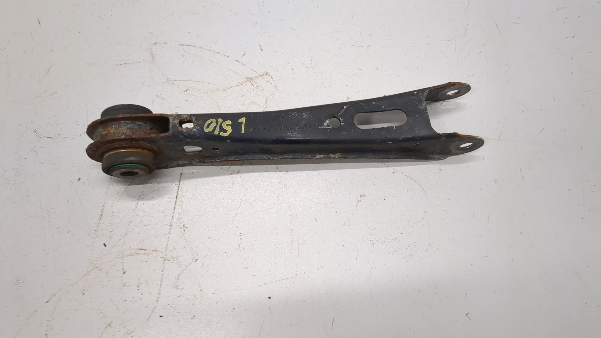 Рычаг задний