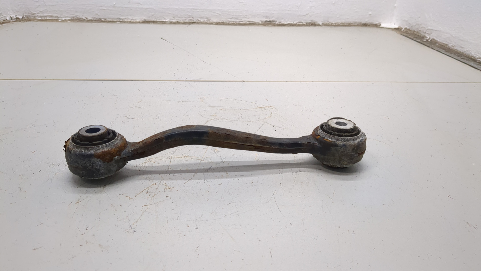 Рычаг задний