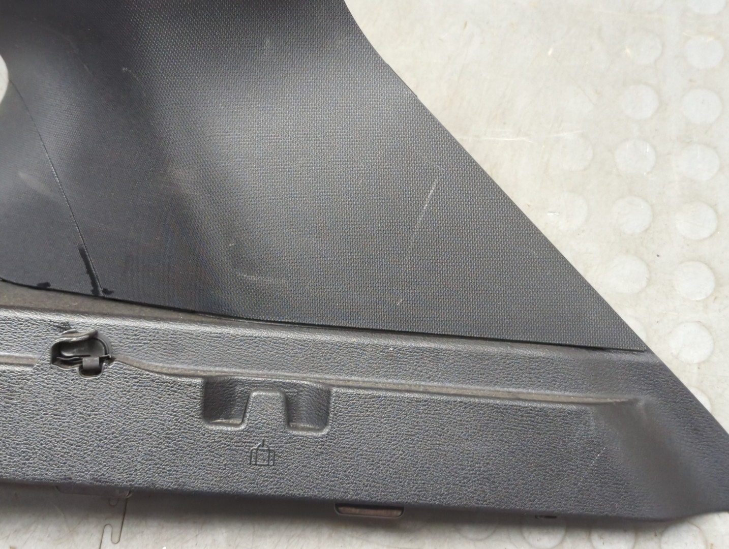 Обшивка багажника