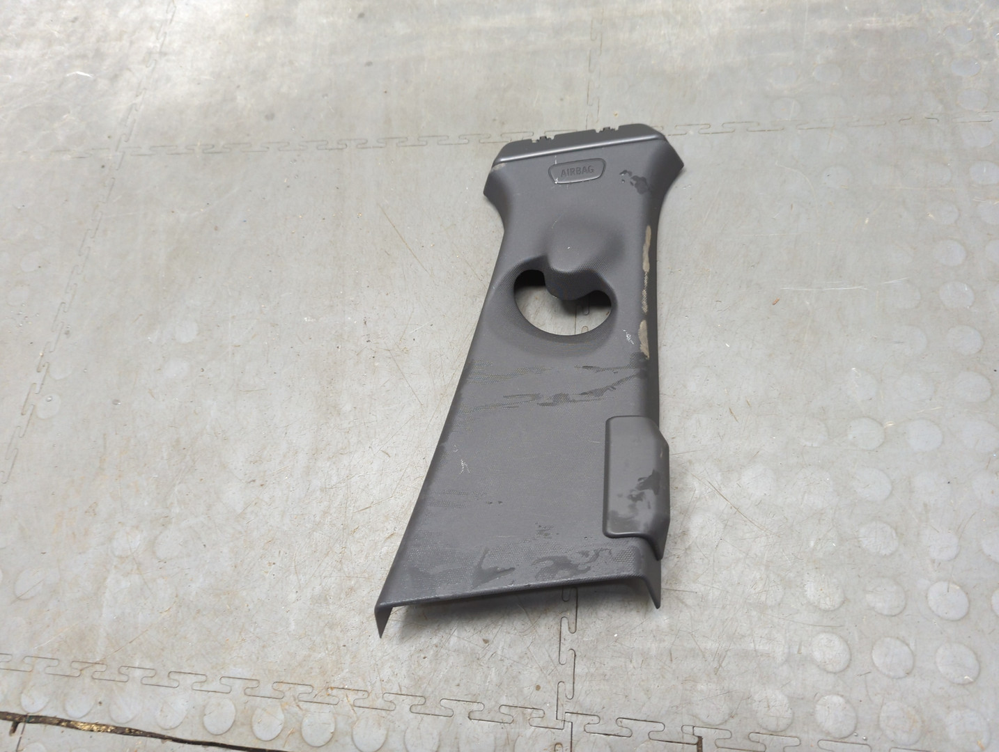 Обшивка стойки