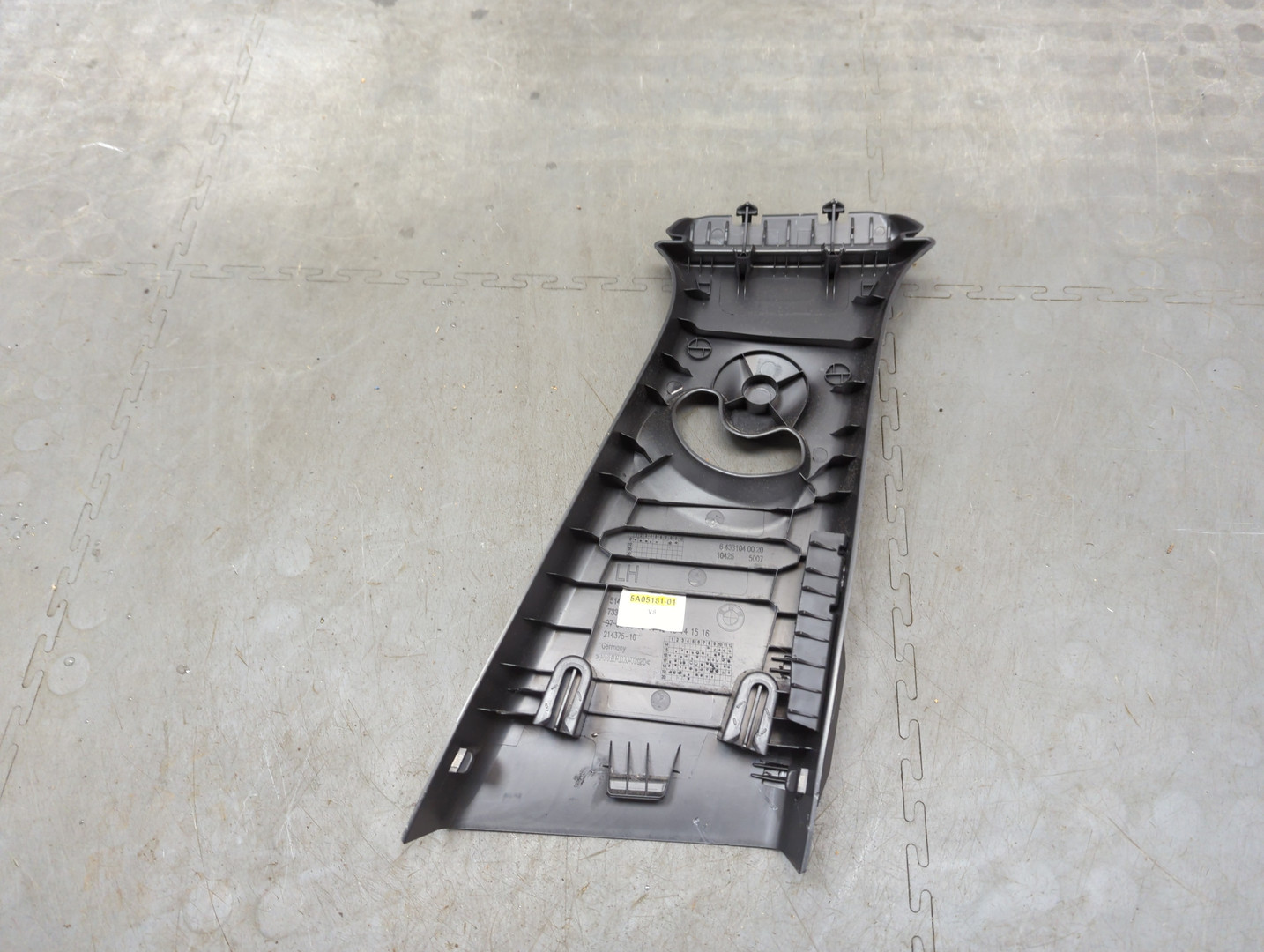 Обшивка стойки