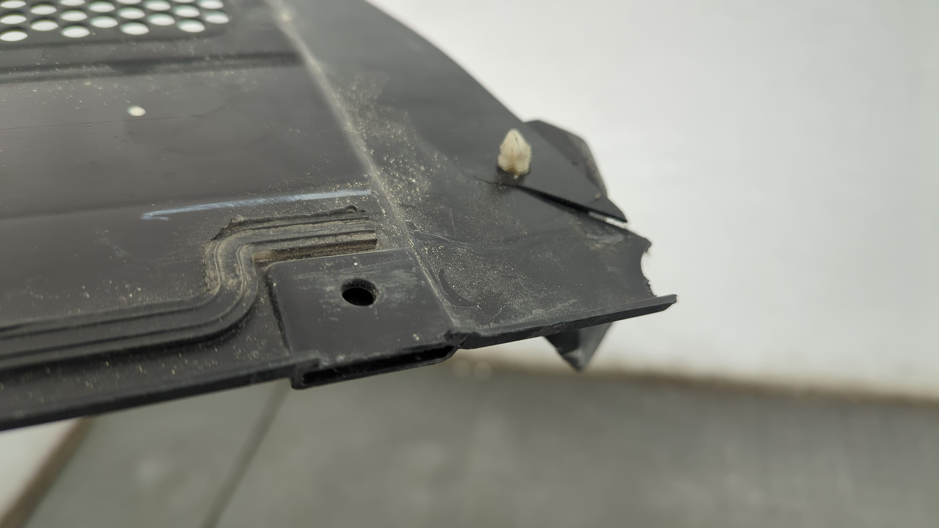 Решетка стеклоочистителей (Жабо)