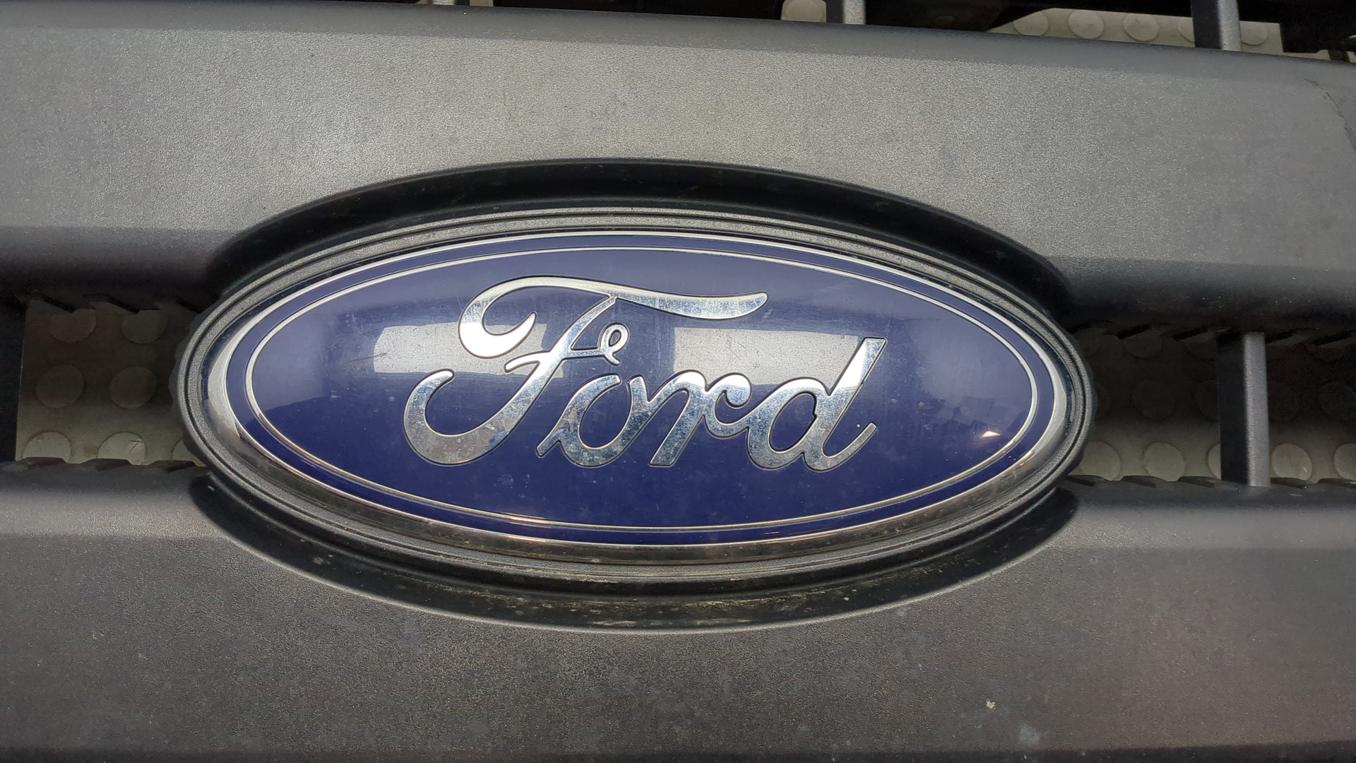 Решетка радиатора